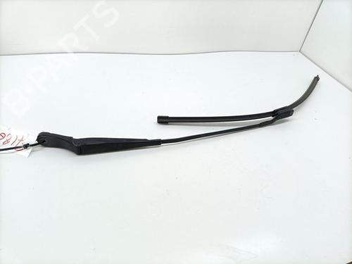 Used Front windshield wiper arm PEUGEOT 3008 I MPV (0U_) 1.6 HDi (109 hp) 26538255