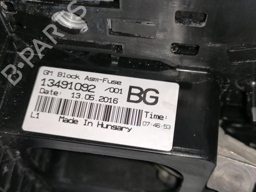 Sikringsdose OPEL CORSA E (X15) 1.3 CDTI (08, 68) (75 hp) 23458590