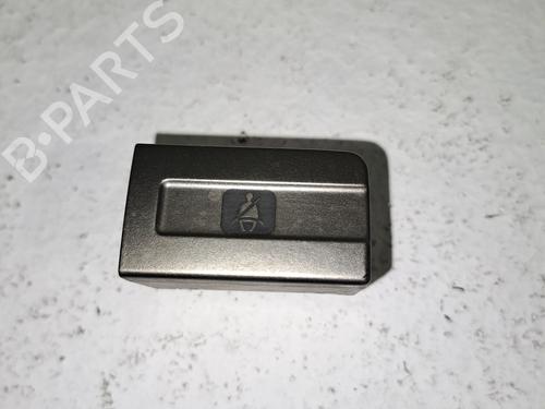 Used Licence plate light NISSAN X-TRAIL I (T30) 2.2 Di 4x4 (114 hp) 25844720