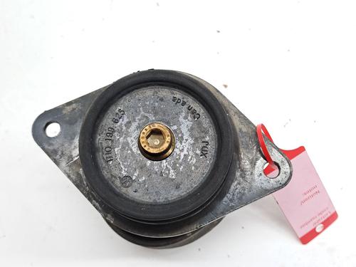 Used Engine mount VW GOLF III (1H1) 1.6 (101 hp) 26574702