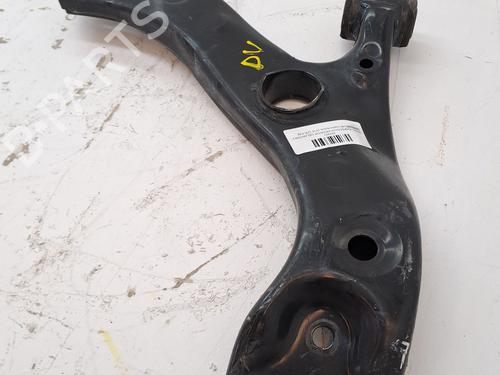 Used Right front suspension arm TOYOTA C-HR (_X1_) 1.8 Hybrid (ZYX10_, ZYX11_, ZYX10R, ZYX11R) (122 hp) 27175038
