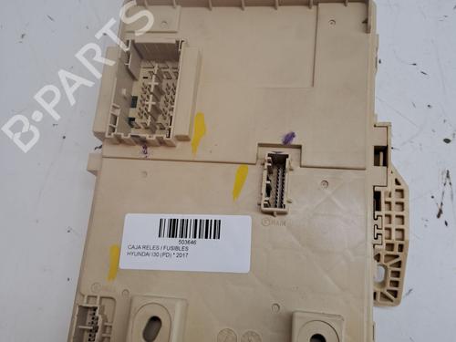 Fuse box HYUNDAI i30 (PDE, PD, PDEN) 1.5 | BP23365665E1