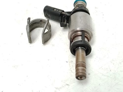 Used Injector Injector AUDI A4 B8 (8K2) 2.0 TFSI (211 hp) 39740769 39740769