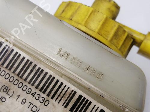 Used Brake master cylinder AUDI A3 (8L1) 1.9 TDI (100 hp) 23652387