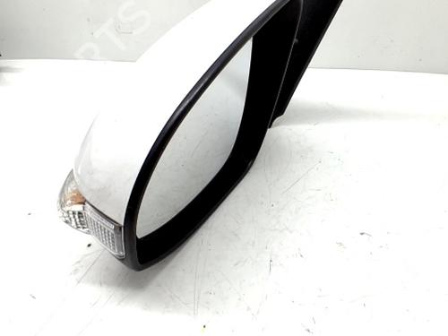 Used Left mirror TOYOTA AURIS (_E18_) 1.4 D-4D (NDE180_, NDE180R) (90 hp) 30050437