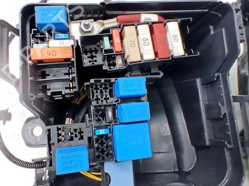 Fuse box RENAULT CAPTUR I (J5_, H5_) 0.9 TCe 90 | BP33815575E1 - Image 2
