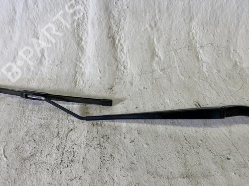 front-windshield-wiper-arm-opel-insignia-a-g09-2008-2009-2010-2011-2012-2013-2014-2015-2016-2017-39900936 main image