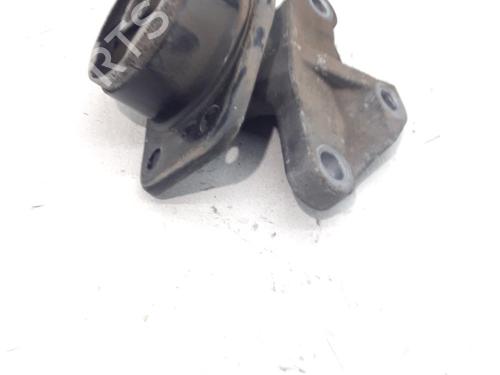 Used Engine mount Engine mount MITSUBISHI COLT VI (Z3_A, Z2_A) 1.5 DI-D (Z39A) (95 hp) 33761949 33761949