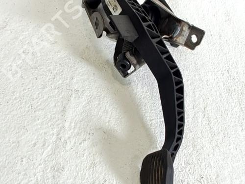 Used Clutch pedal FORD KUGA II (DM2) 2.0 TDCi (150 hp) 30478004
