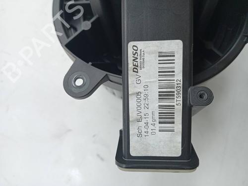 Used Heater blower motor FIAT 500X (334_) 2.0 D Multijet 4x4 (334AXB22, 334AXD2B) (140 hp) 23339689