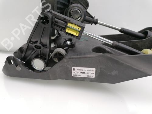 Gear lever NISSAN QASHQAI II (J11, J11_) 1.6 dCi ALL MODE 4x4-i | BP23936907M90