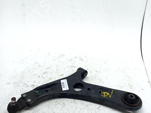 Used Left front suspension arm HYUNDAI i30 (GD) 1.4 CRDi (90 hp) 30120977