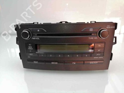 Used Radio TOYOTA AURIS (_E15_) 1.8 Hybrid (ZWE150_, ZWE150R) (136 hp) 23380339