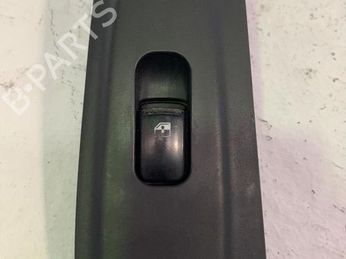 right-front-window-switch-hyundai-h-1-cargo-tq-2007-34182454 main image