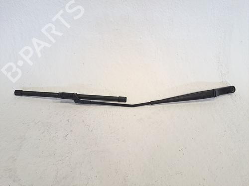 Used Front windshield wiper arm SEAT IBIZA IV SC (6J1, 6P5) 1.2 TSI (105 hp) 28037346