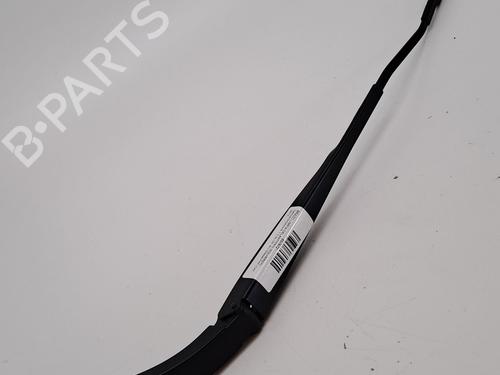 Used Front windshield wiper arm DACIA DOKKER Express Box Body/MPV 1.5 dCi 75 / Blue dCi 75 (FEJW, FEAH) (75 hp) 26882250