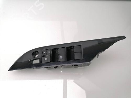 Used Left front window switch TOYOTA HILUX VIII Pickup (_N1_) 2.4 D 4WD (GUN125_, GUN125R) (150 hp) 27461534