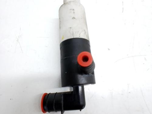 Used Washer pump LAND ROVER DISCOVERY III (L319) 2.7 TD 4x4 (190 hp) 30561297