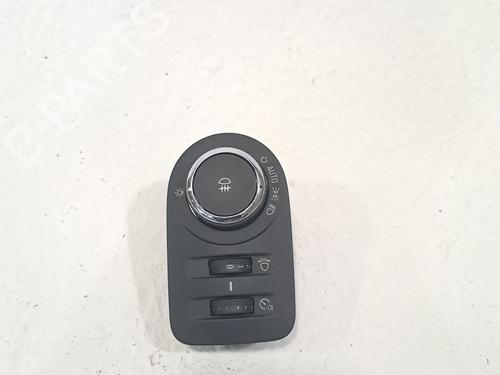 Used Headlight switch OPEL CORSA E (X15) 1.4 Turbo (08, 68) (150 hp) 28960072