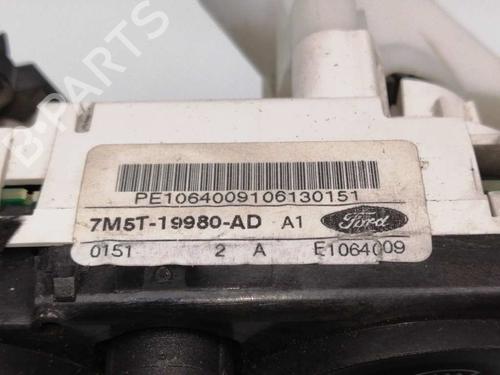 Used Climate control FORD KUGA I 2.0 TDCi (136 hp) 23651196