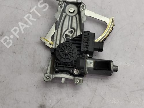 Motor do elevador de vidro frente direito Motor do elevador de vidro frente direito OPEL VECTRA A Hatchback (J89) 1.7 D (F68, M68) (60 hp) 36407563 36407563