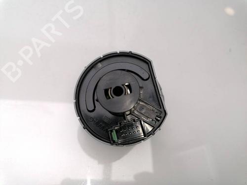 Headlight switch SKODA OCTAVIA III (5E3, NL3, NR3) 1.6 TDI | BP23940462I24 