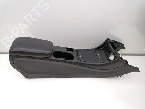Used Armrest / Center console MERCEDES-BENZ A-CLASS (W176) A 250 (176.044) (211 hp) 23405337