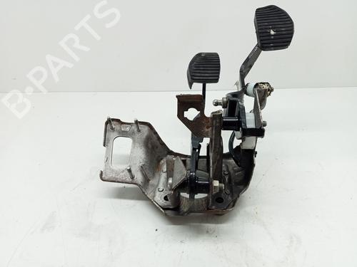 Used Break pedal PEUGEOT PARTNER Tepee 1.6 HDi / BlueHDi 75 (75 hp) 28957181