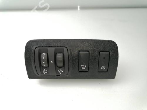 Schakelaar RENAULT MEGANE III Hatchback (BZ0/1_, B3_) 1.2 TCe (BZ2B, BZ11) (116 hp) 23937506