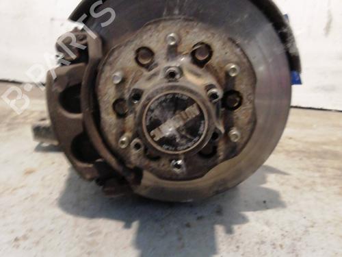 Used Left front steering knuckle NISSAN TERRANO II (R20) 2.7 TDi 4WD (125 hp) 26285657