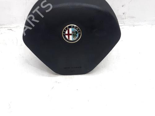 driver-airbag-alfa-romeo-giulietta-940_-2010-2011-2012-2013-2014-2015-2016-2017-2018-2019-2020-36666224 main image