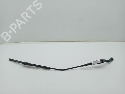 Used Front windshield wiper arm OPEL CORSA E (X15) 1.4 (08, 68) (90 hp) 23354502
