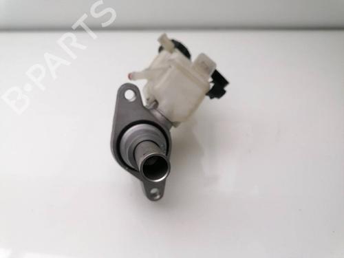 Used Brake master cylinder TOYOTA YARIS (_P13_) 1.5 (NSP131_) (112 hp) 23421127