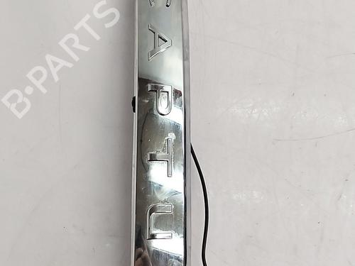 Nummerpladelys Nummerpladelys RENAULT CAPTUR I (J5_, H5_) 1.2 TCe 120 (120 hp) 36838290 36838290