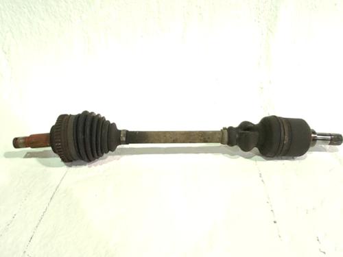 Drivaksel fortil venstre PEUGEOT 806 (221) 2.0 16V (136 hp) 32108052