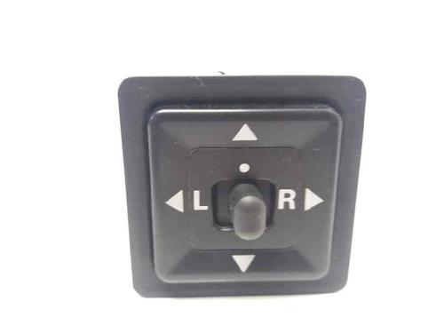 Spejlkontakt MITSUBISHI PAJERO II (V3_W, V2_W, V4_W, V5_W) 2.5 TD 4WD (V24W) (99 hp) 23649988