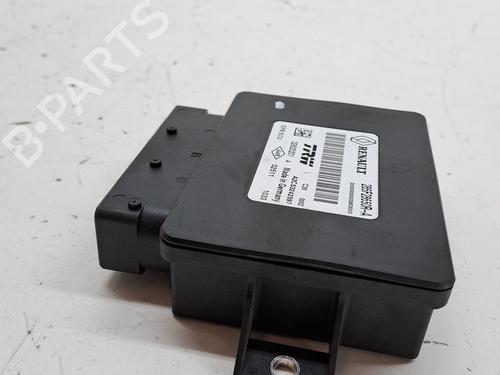 Elektronisk modul RENAULT MEGANE II Saloon (LM0/1_) 1.5 dCi (LM0F, LM0T, LM2B) | BP28037721M83 