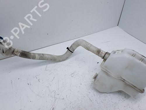 Used Windscreen washer tank Windscreen washer tank 39400943 39400943