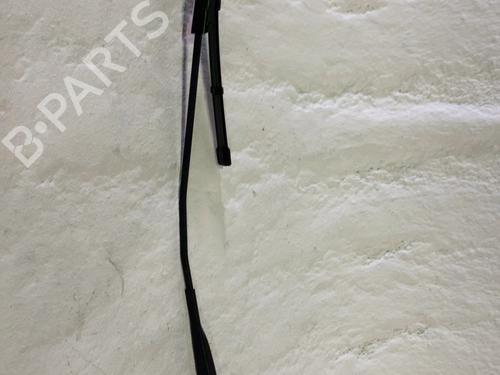 front-windshield-wiper-arm-renault-clio-iii-br01-cr01-2005-2006-2007-2008-2009-2010-2011-2012-2013-2014-32843885 main image