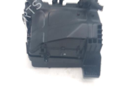 Fuse box KIA STONIC (YB) 1.0 T-GDi Eco-Dynamics+ | BP38264254E1 - Image 3