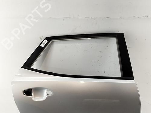 Puerta trasera derecha Puerta trasera derecha KIA STONIC (YB) 1.0 T-GDi (120 hp) 39740362 39740362