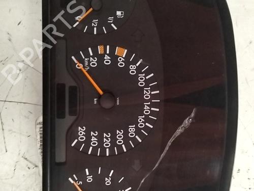 Used Instrument cluster MERCEDES-BENZ C-CLASS (W202) C 240 (202.026) (170 hp) 25737758