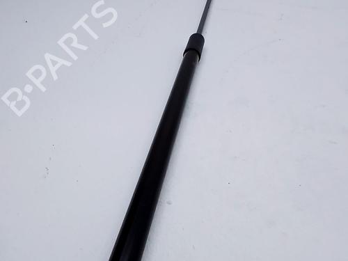 tailgate-lift-support-toyota-yaris-cross-mxp_-2020-38418099 main image