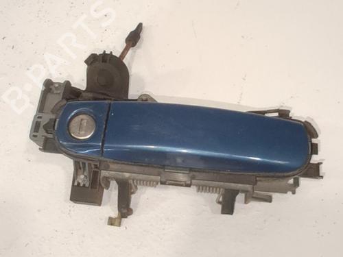 Used Front left exterior door handle Front left exterior door handle 37224320 37224320