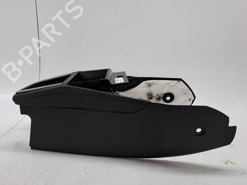 Used Armrest / Center console HYUNDAI ELANTRA VI Saloon (AD, ADA) 1.6 (128 hp) 23365076