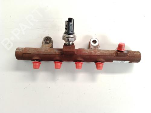 Used Injection rail RENAULT KANGOO Express (FW0/1_) 1.5 dCi 70 (FW0A, KW0V) (68 hp) 26921535