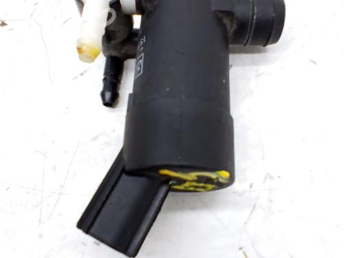 sprinklervskepumpe-ford-kuga-i-2008-2009-2010-2011-2012-36767599 main image