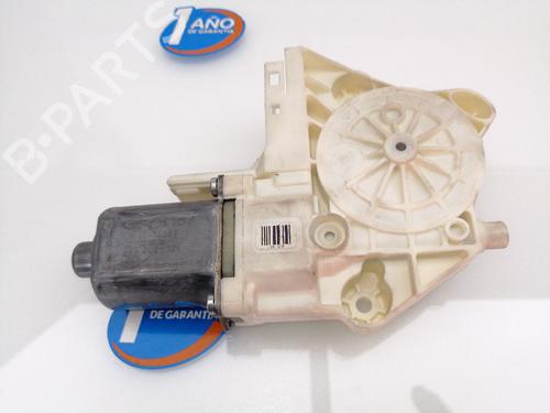 Used Right front window motor FORD FOCUS II (DA_, HCP, DP) 2.0 TDCi (133 hp) 23378843