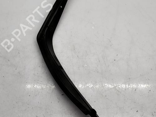 Bagagerumsbeklædning Bagagerumsbeklædning MERCEDES-BENZ C-CLASS (W204) C 200 CDI (204.001) (136 hp) 33769238 33769238