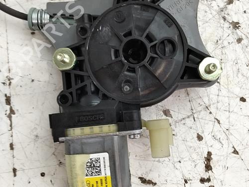 Right front window motor KIA STONIC (YB) 1.0 T-GDi | BP38772066E20 - Image 4